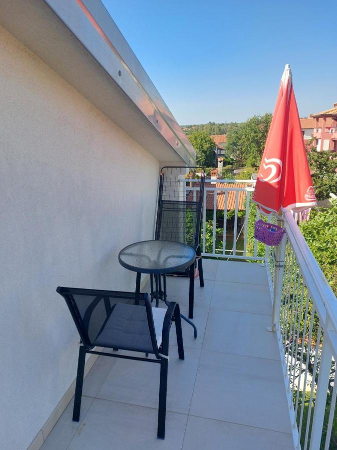 Apartmani Popovic Пореч Экстерьер фото