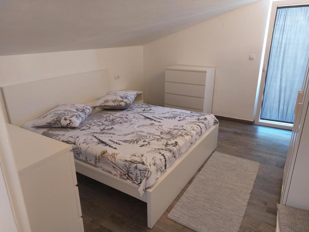 Apartmani Popovic Пореч Экстерьер фото